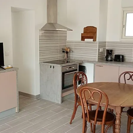 펜션 Petite Maison Au Calme A La Campagne